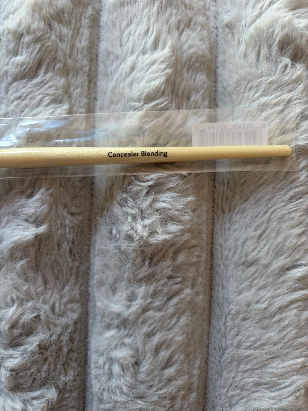 Bobbi Brown Concealer Blending Brush - Picture 2 of 2